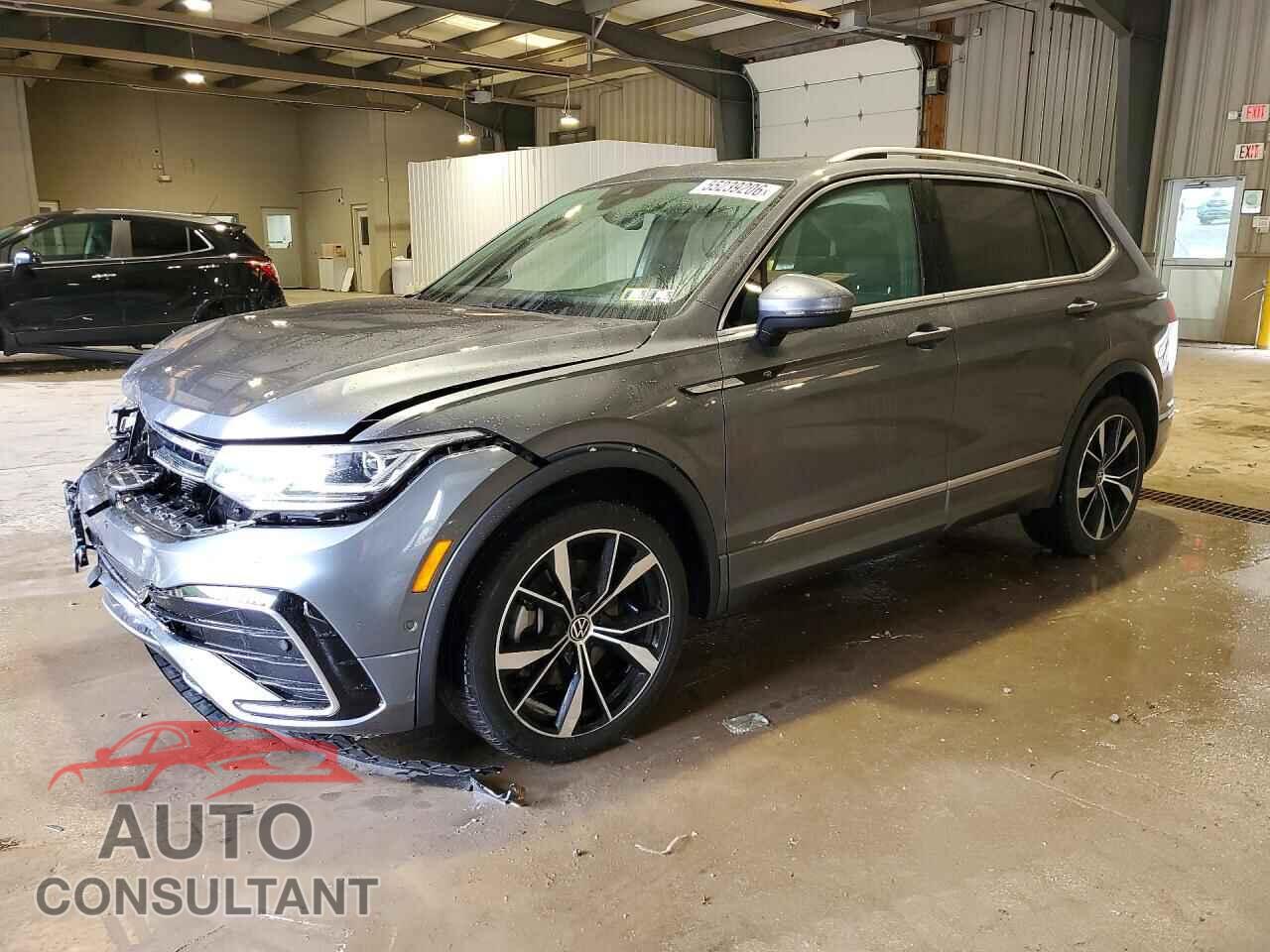 VOLKSWAGEN TIGUAN 2023 - 3VV4B7AX1PM127655