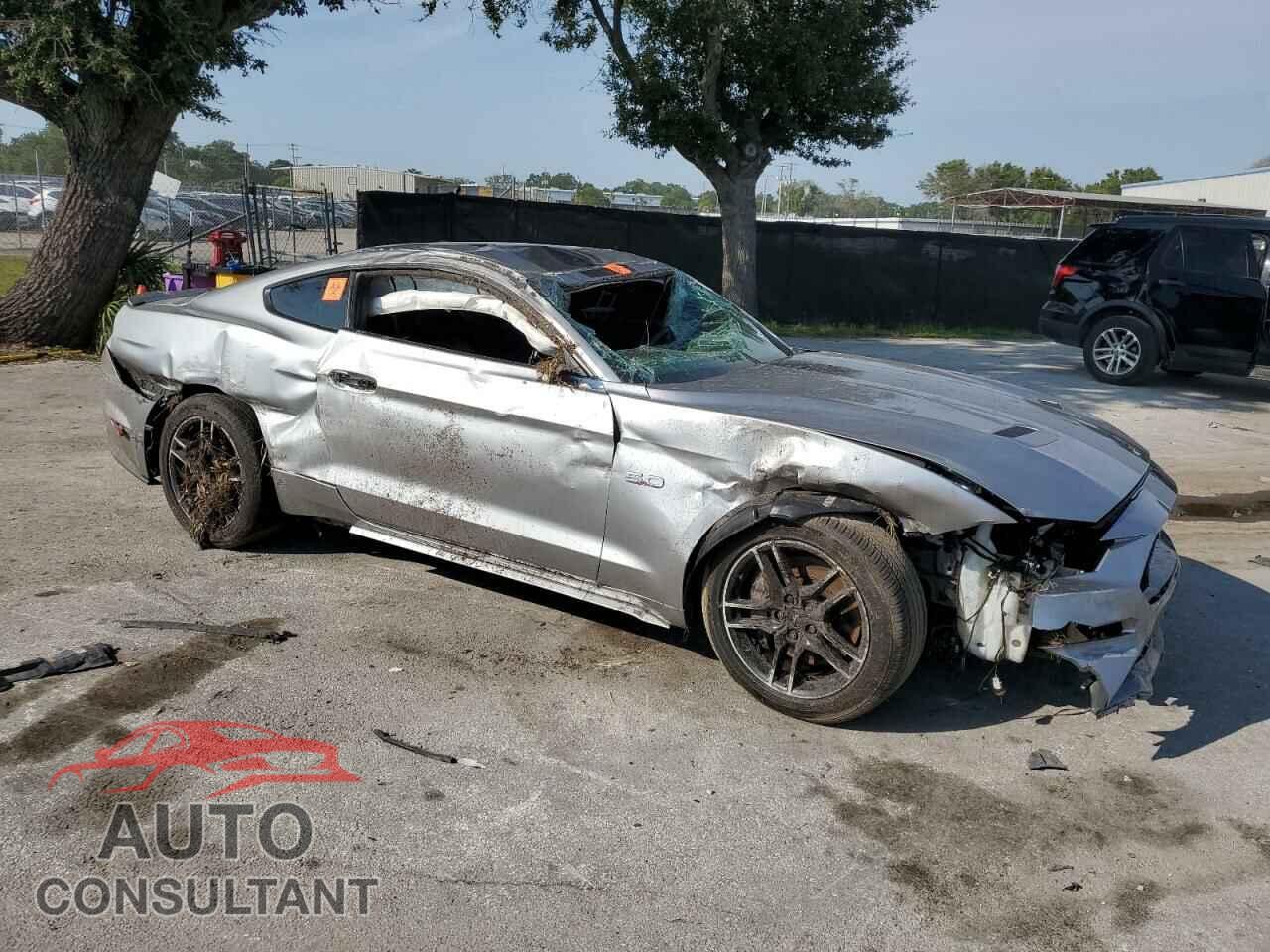 FORD MUSTANG 2020 - 1FA6P8CF9L5129534