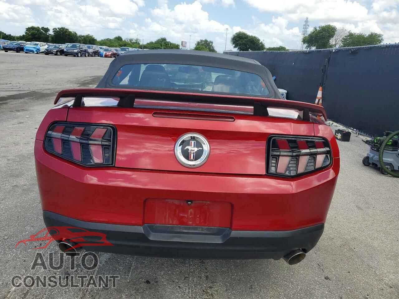 FORD MUSTANG 2012 - 1ZVBP8EM3C5212961