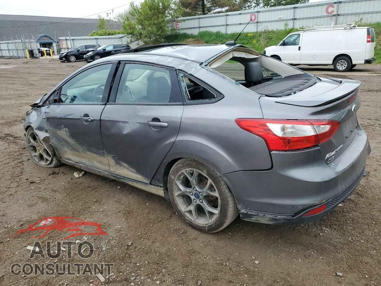 FORD FOCUS 2014 - 1FADP3F2XEL140592