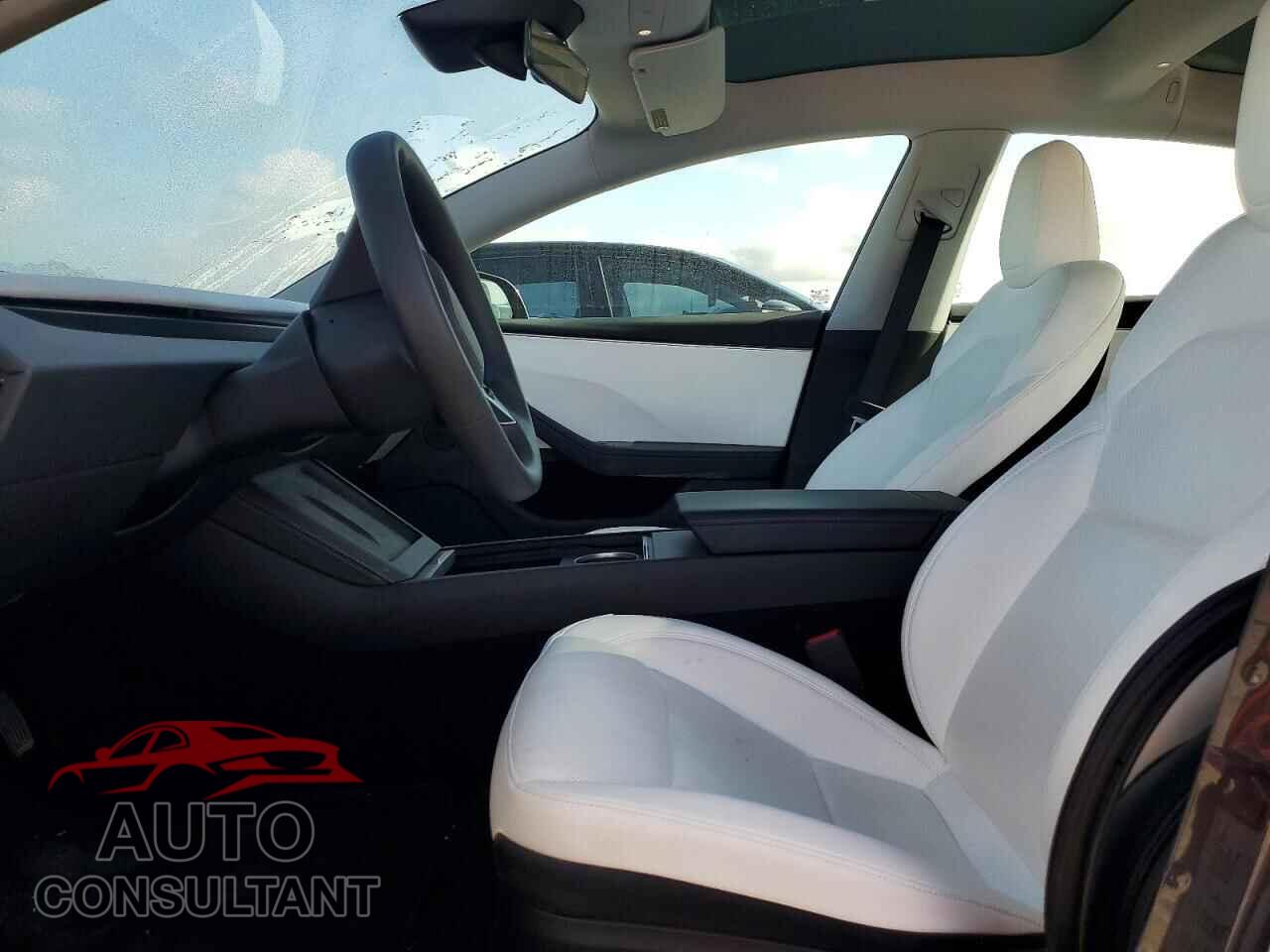 TESLA MODEL 3 2024 - 5YJ3E1EB9RF806576