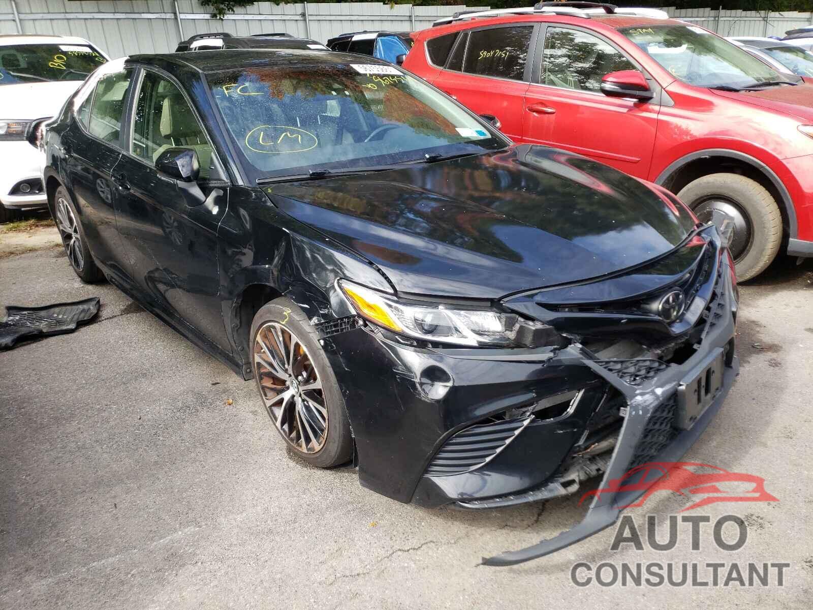 TOYOTA CAMRY 2018 - JTNB11HK1J3015426