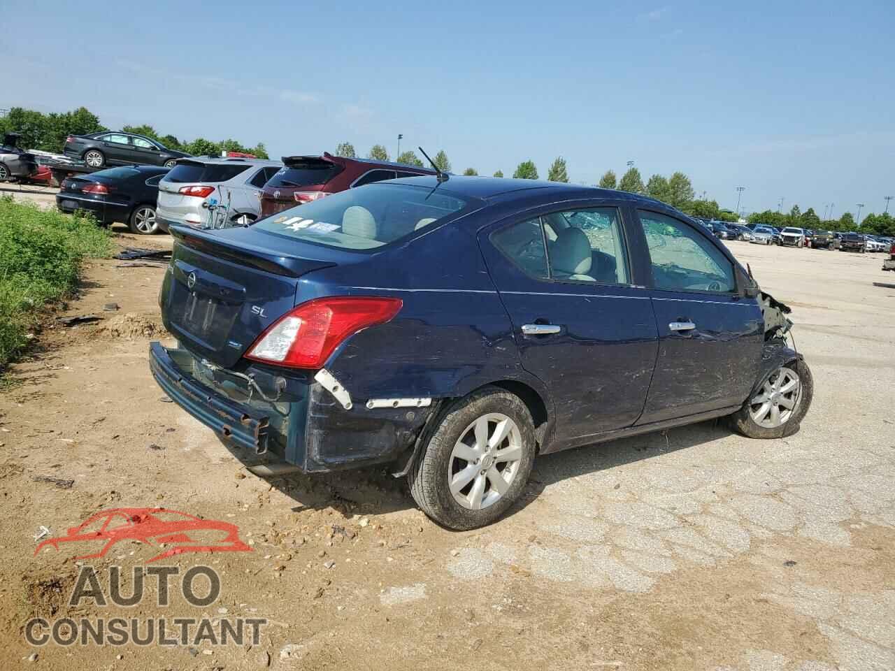 NISSAN VERSA 2013 - 3N1CN7AP7DL852182