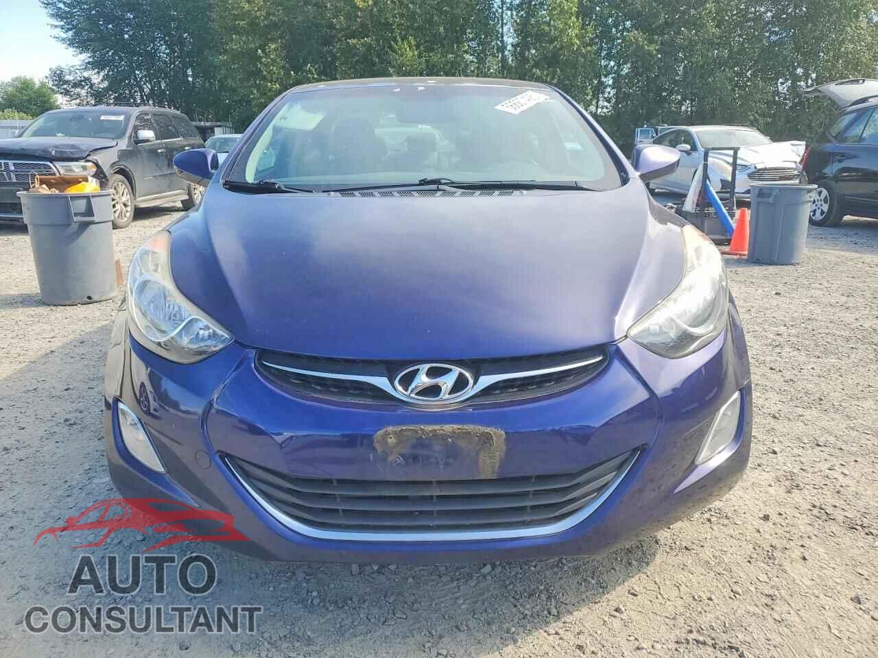 HYUNDAI ELANTRA 2012 - 5NPDH4AE5CH112103
