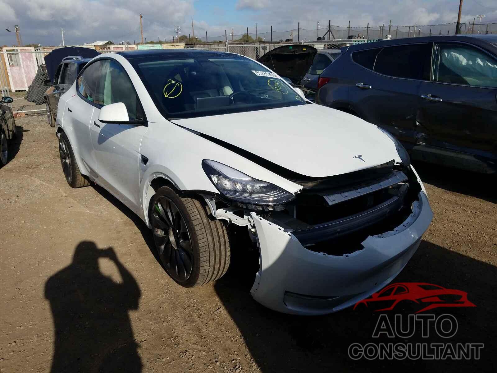 TESLA MODEL Y 2020 - 5YJYGDEF9LF028050