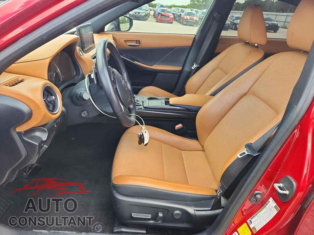 LEXUS IS 2022 - JTHDA1D26N5121740