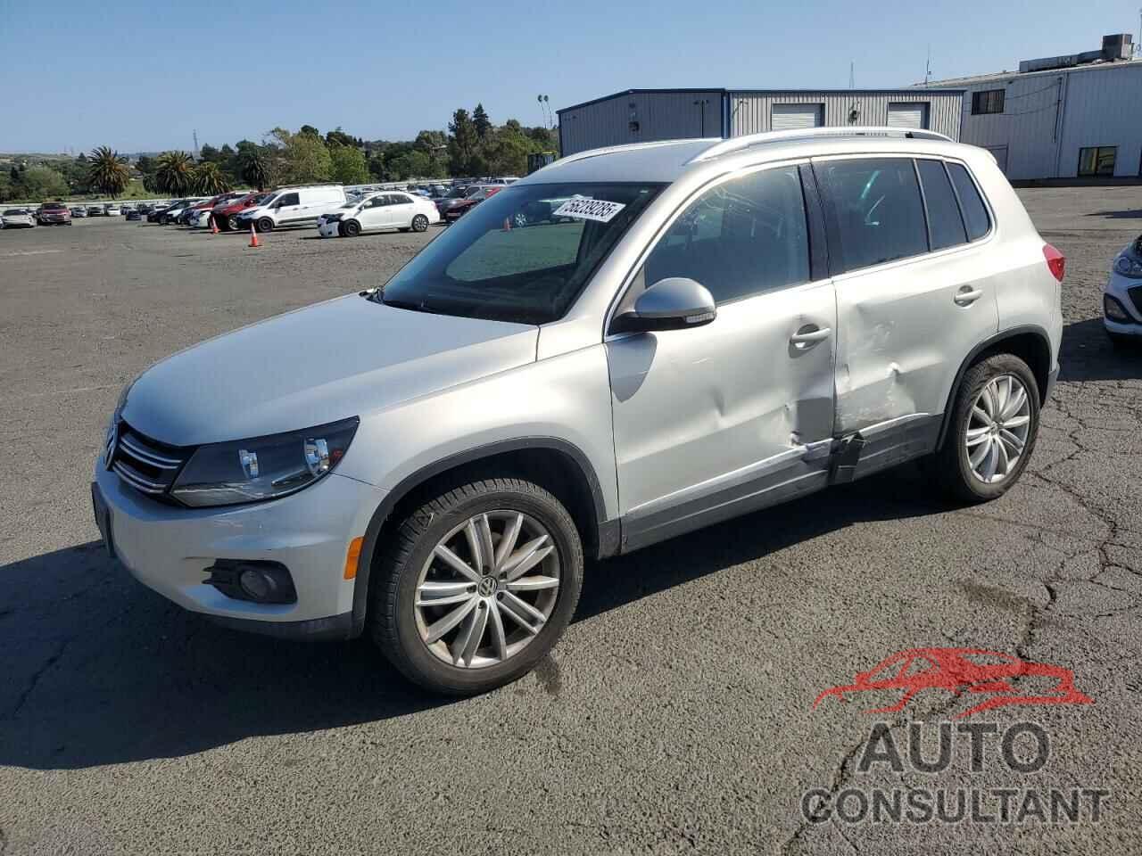 VOLKSWAGEN TIGUAN 2012 - WVGBV7AX9CW520256
