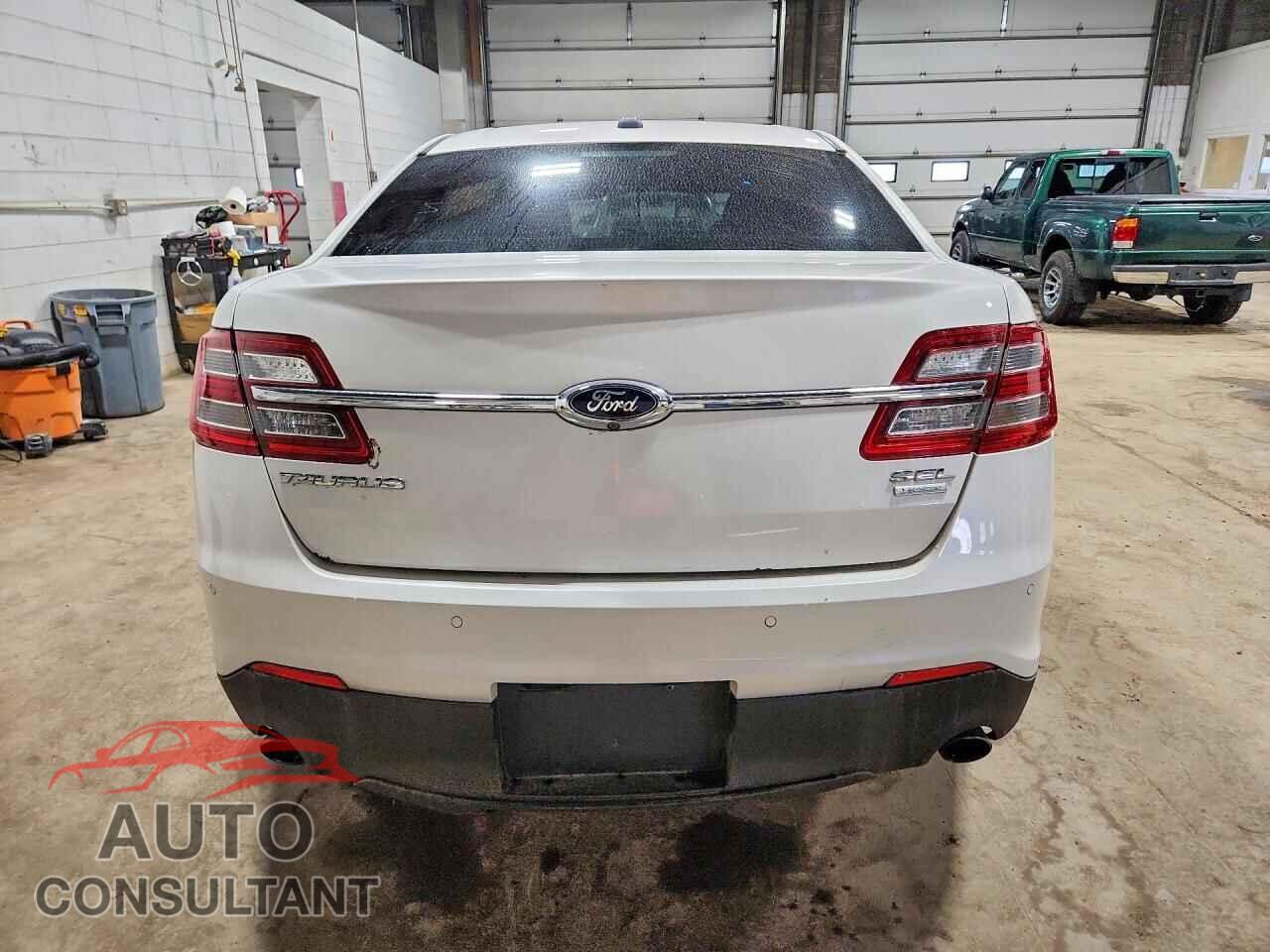 FORD TAURUS 2014 - 1FAHP2E93EG113012