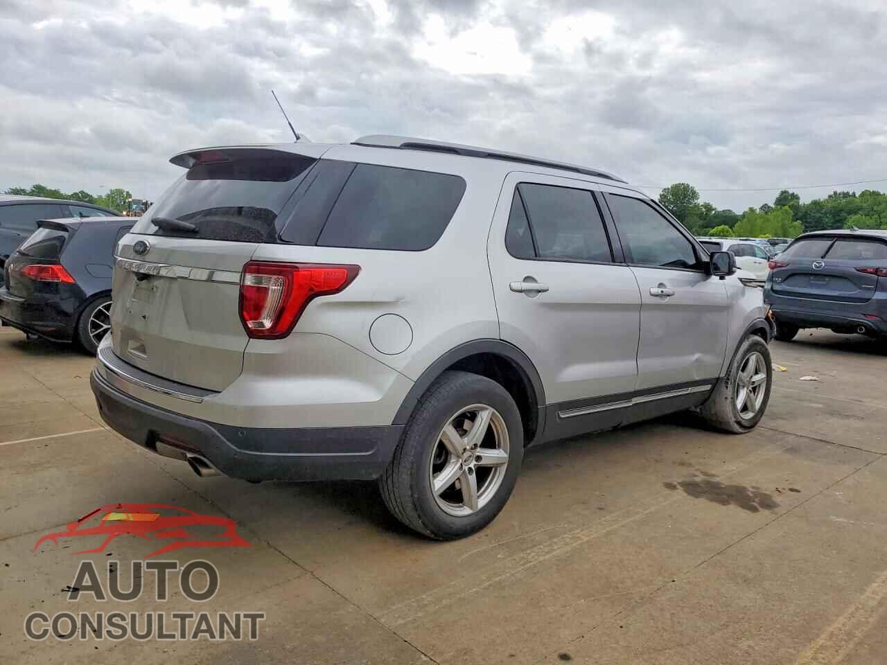 FORD EXPLORER 2018 - 1FM5K7D86JGC32146