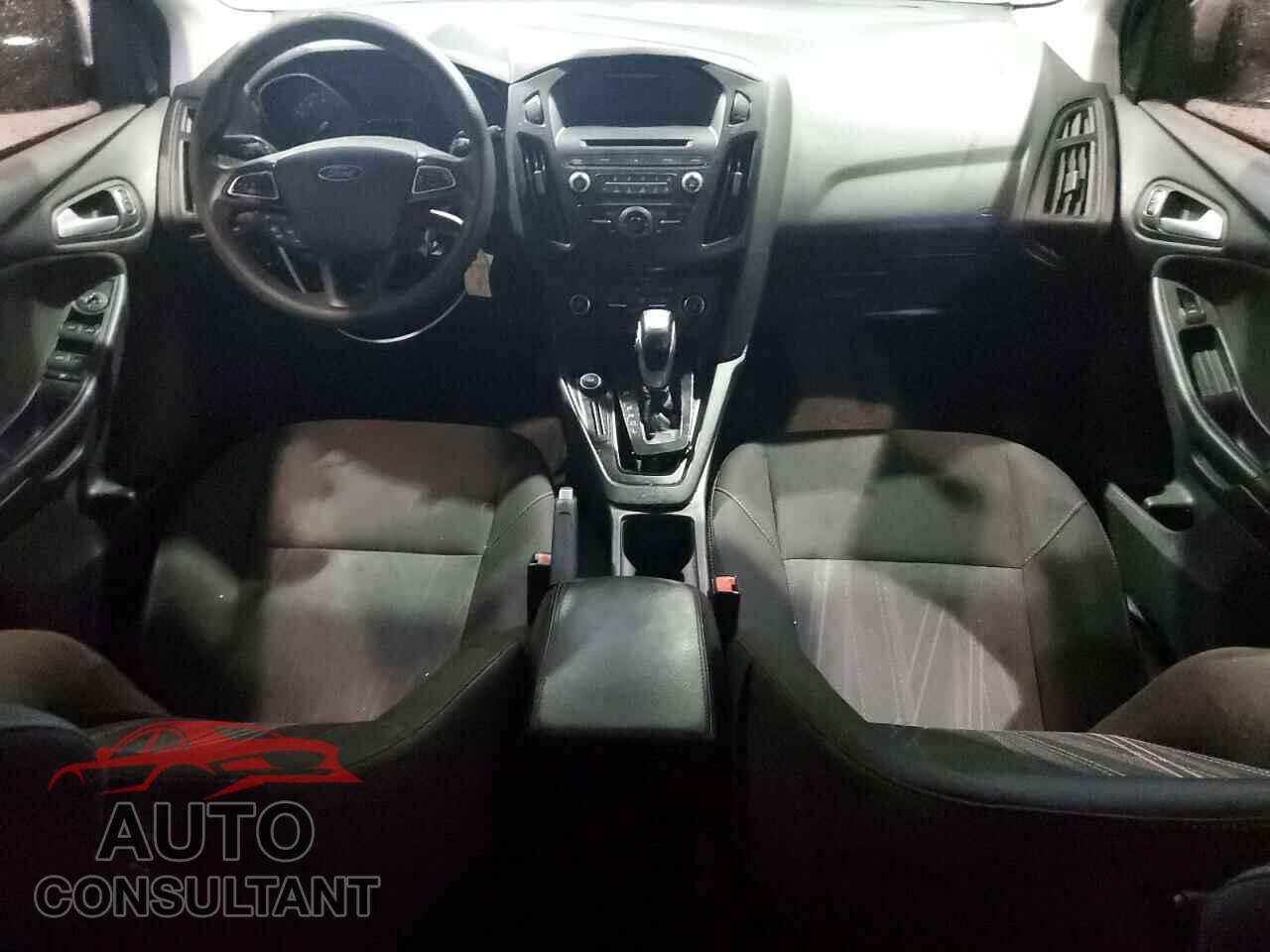 FORD FOCUS 2015 - 1FADP3K29FL223499