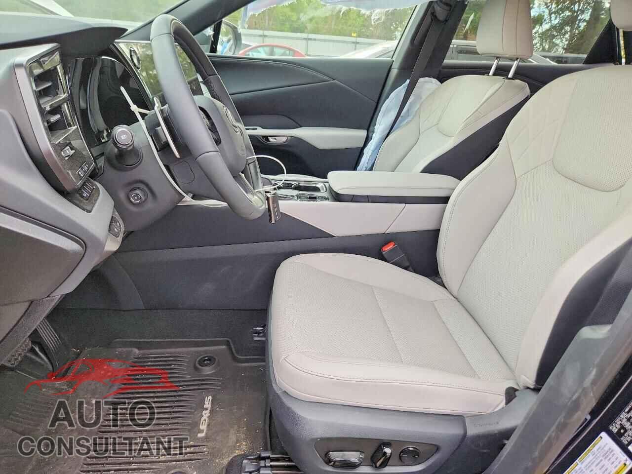 LEXUS UNKNOWN 2026 - 2T2BBMCA8TC131696