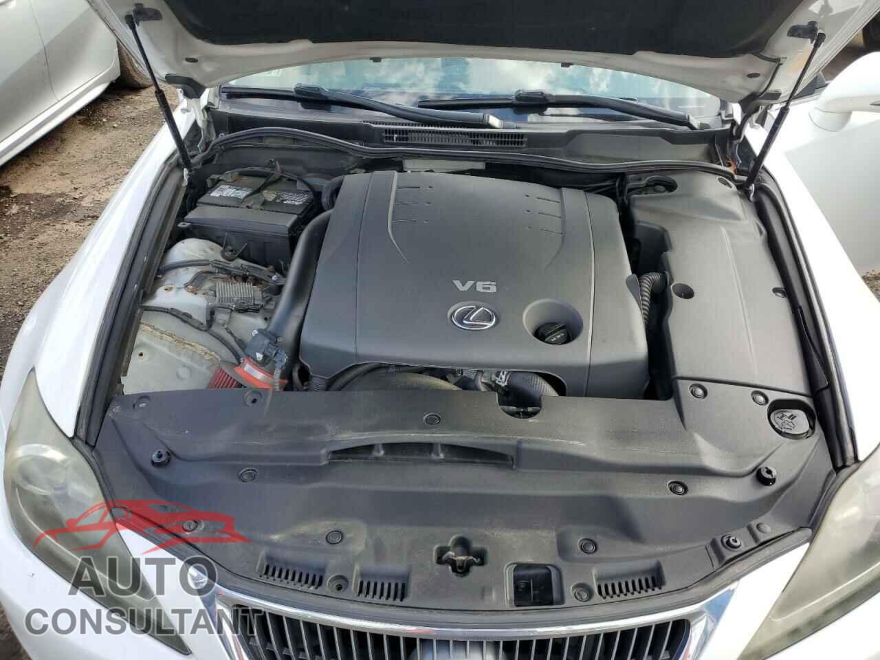 LEXUS IS 2011 - JTHCF5C28B5047108