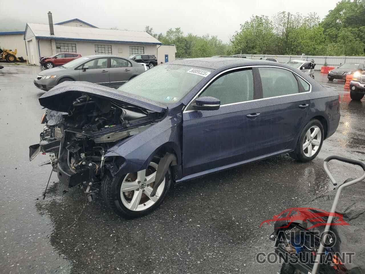 VOLKSWAGEN PASSAT 2013 - 1VWBP7A31DC002136