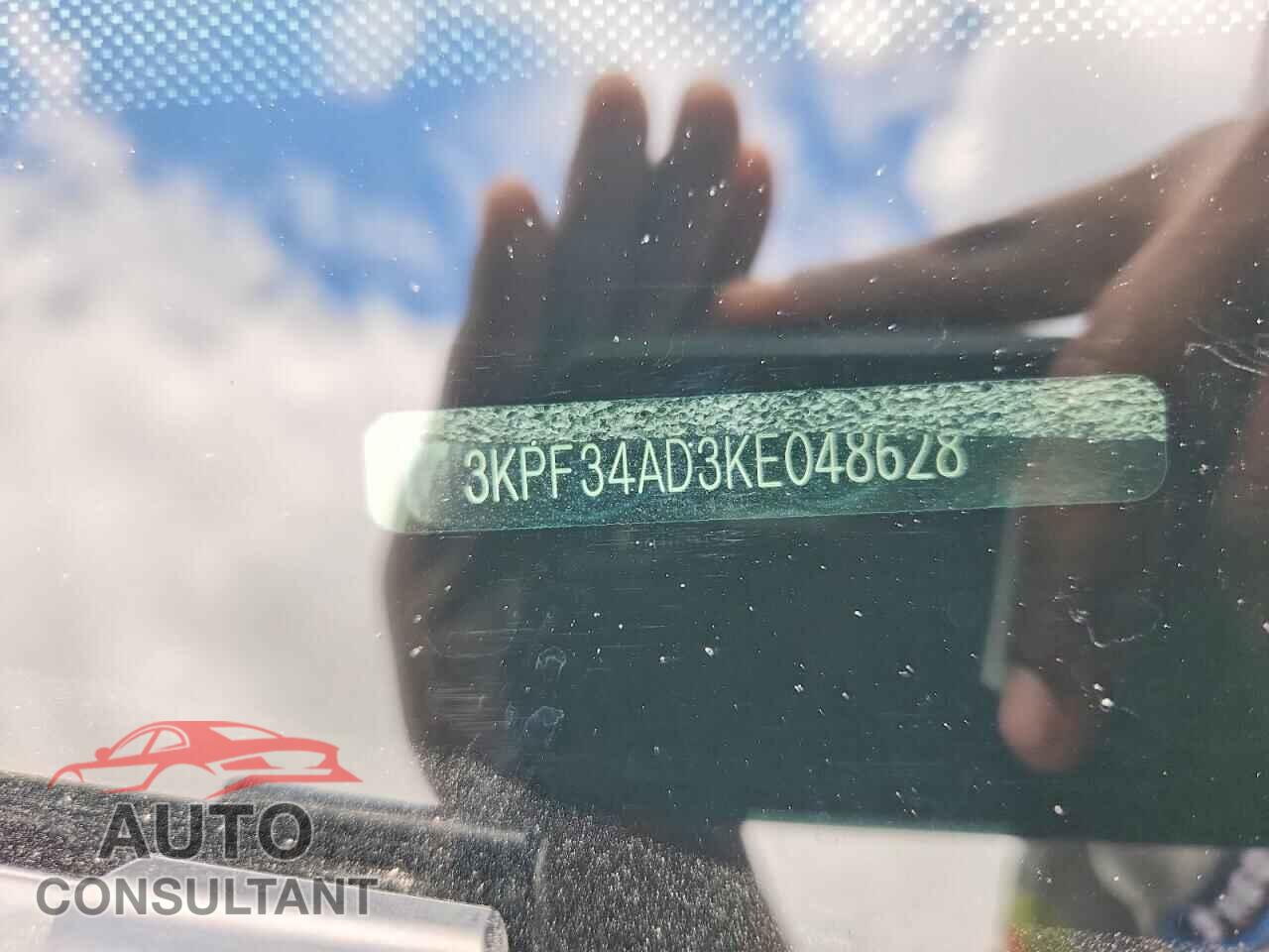 KIA FORTE 2019 - 3KPF34AD3KE048628