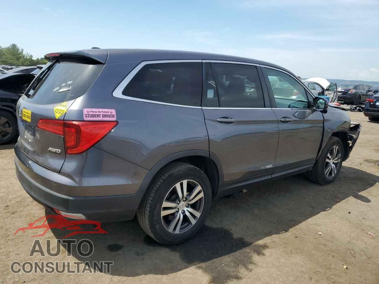 HONDA PILOT 2017 - 5FNYF6H35HB031812