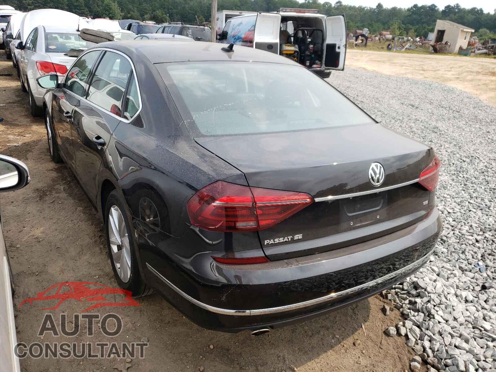 VOLKSWAGEN PASSAT 2018 - 1VWBA7A30JC048280