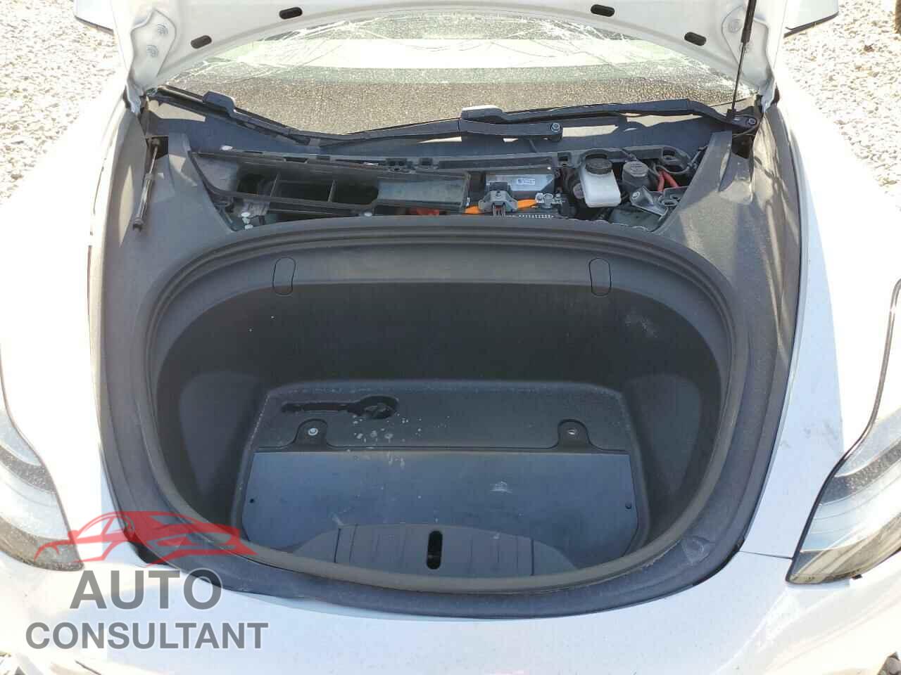 TESLA MODEL 3 2018 - 5YJ3E1EB2JF067796