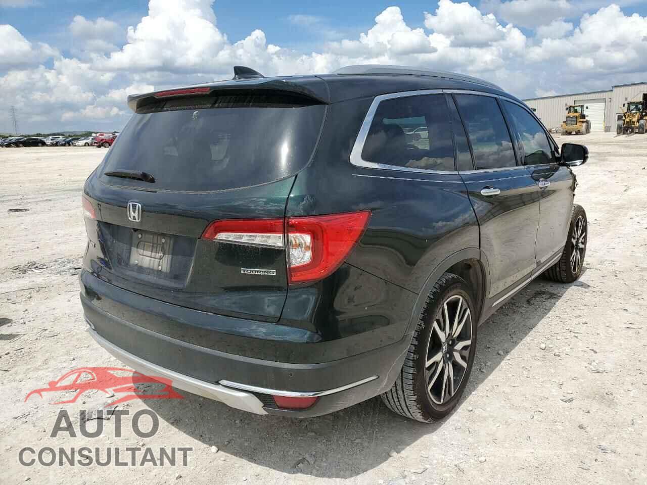 HONDA PILOT 2019 - 5FNYF5H62KB002571