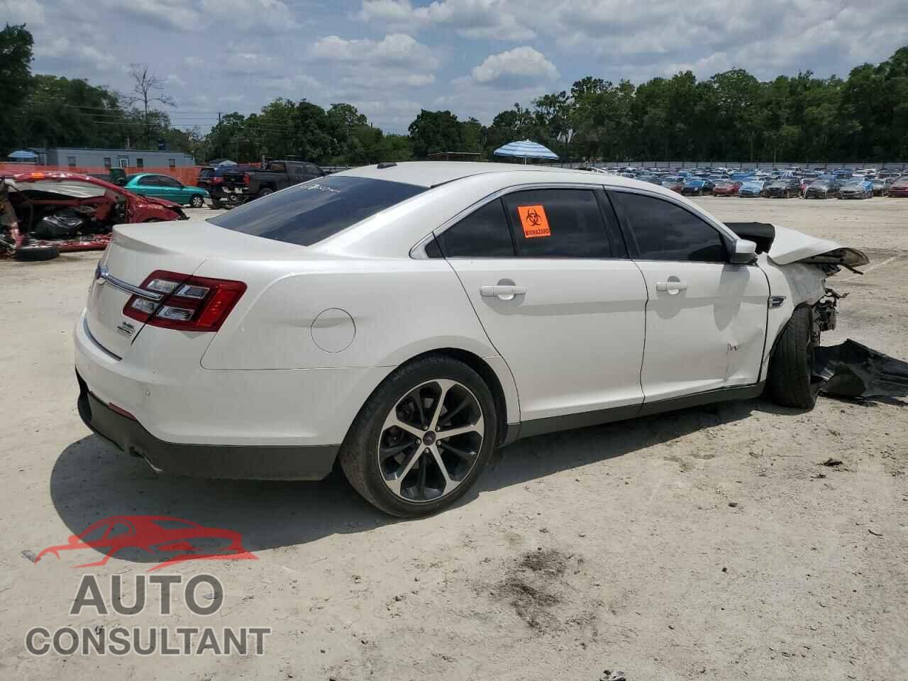 FORD TAURUS 2016 - 1FAHP2E86GG138691
