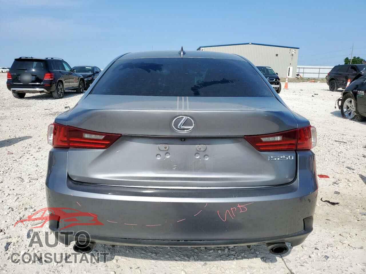 LEXUS IS 2014 - JTHBF1D22E5040114