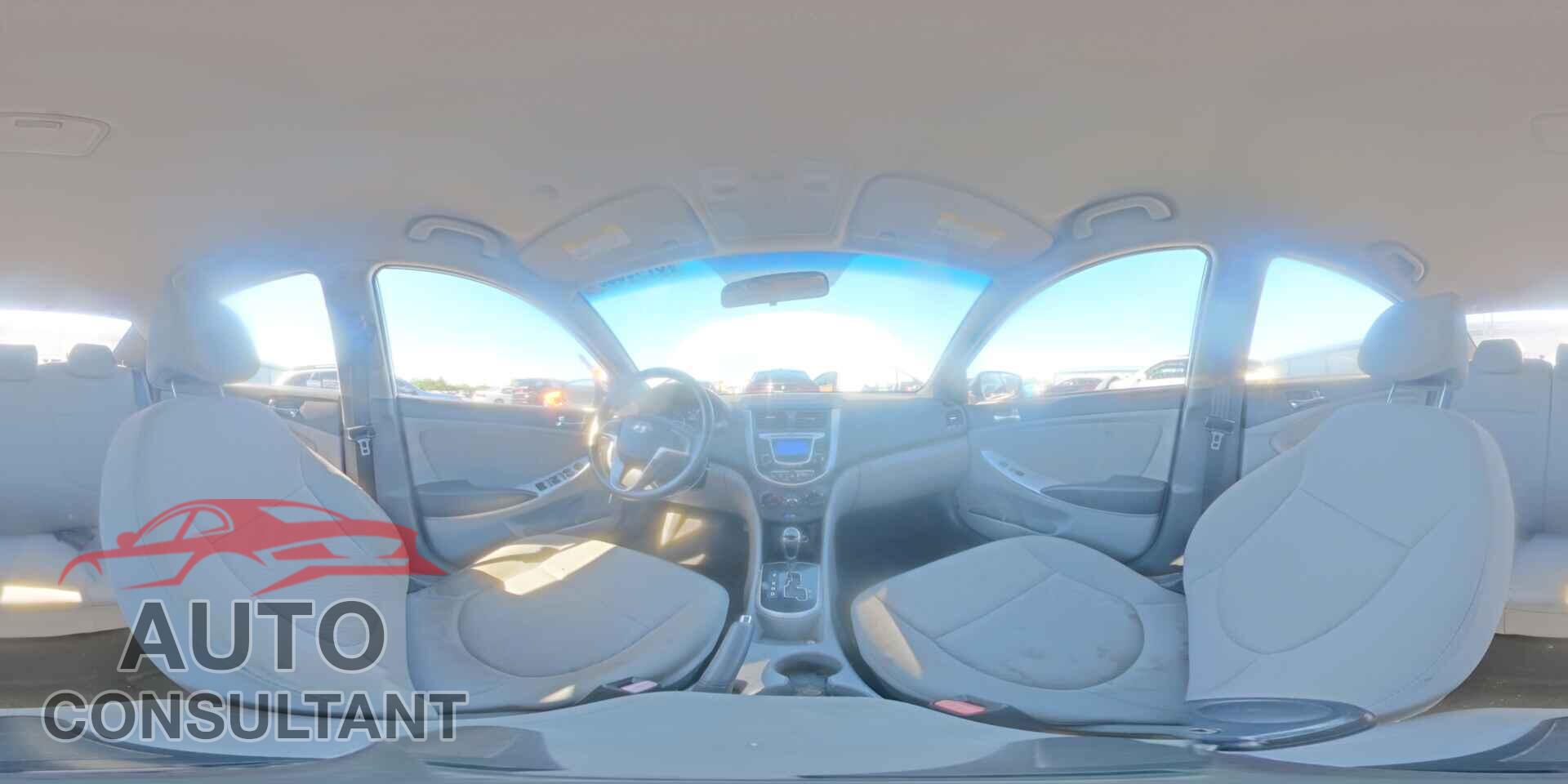 HYUNDAI ACCENT 2012 - KMHCU4AEXCU071704