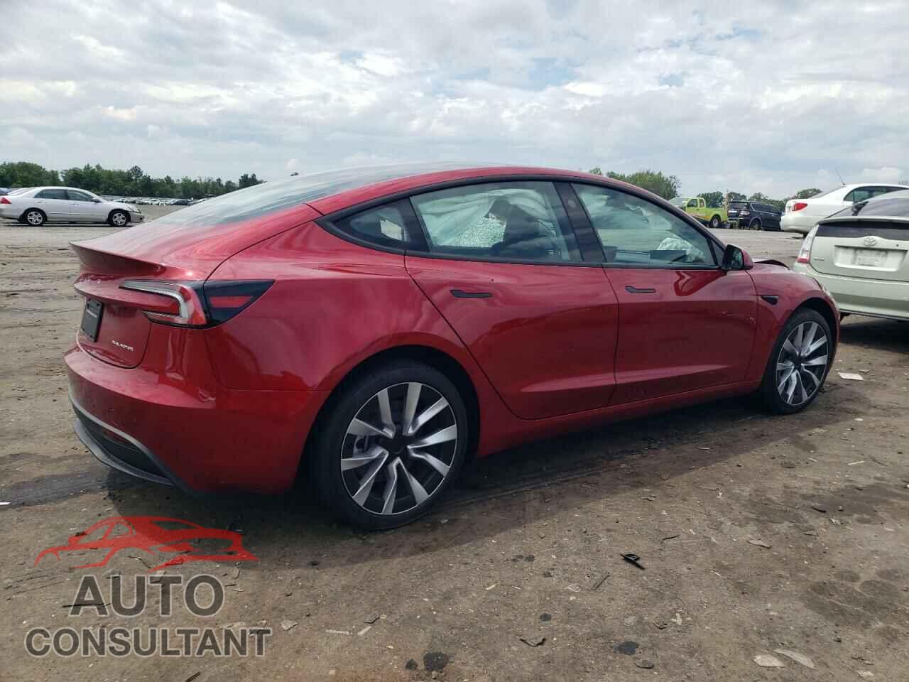 TESLA MODEL 3 2024 - 5YJ3E1EB1RF767563