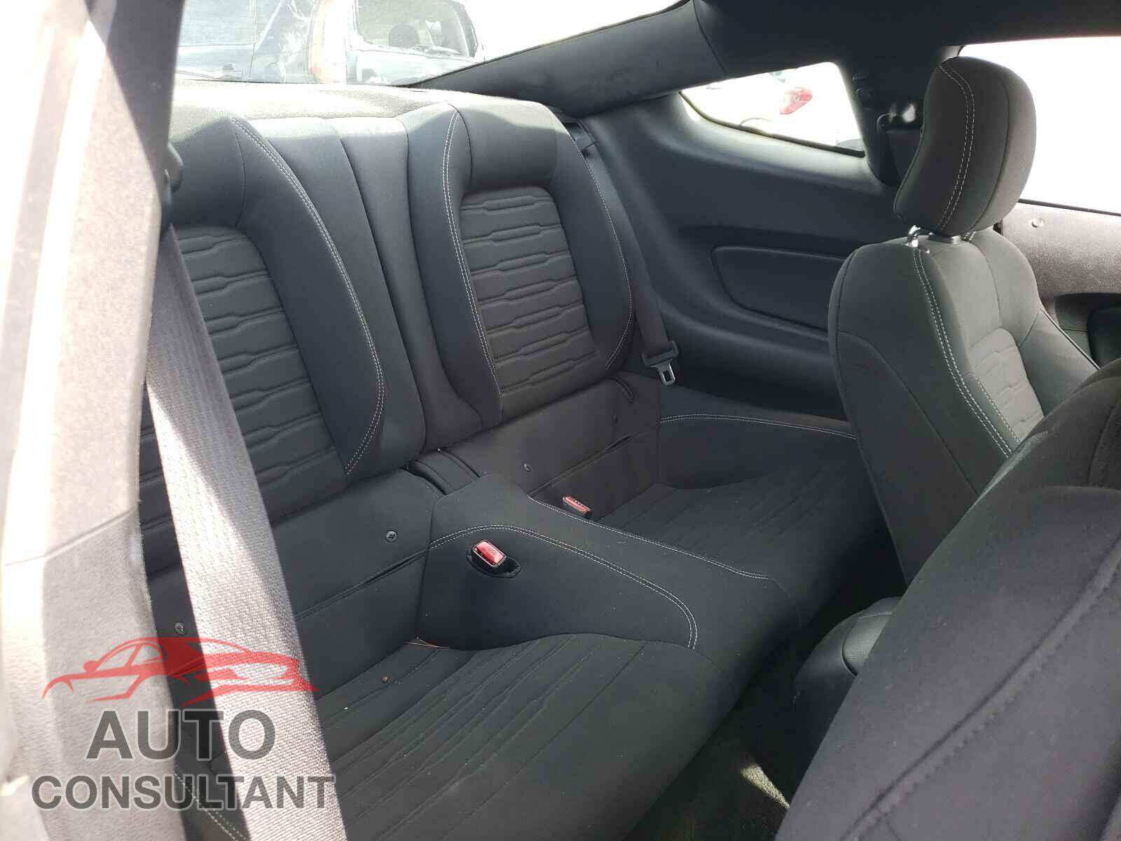 FORD MUSTANG 2017 - 1FA6P8TH8H5340216