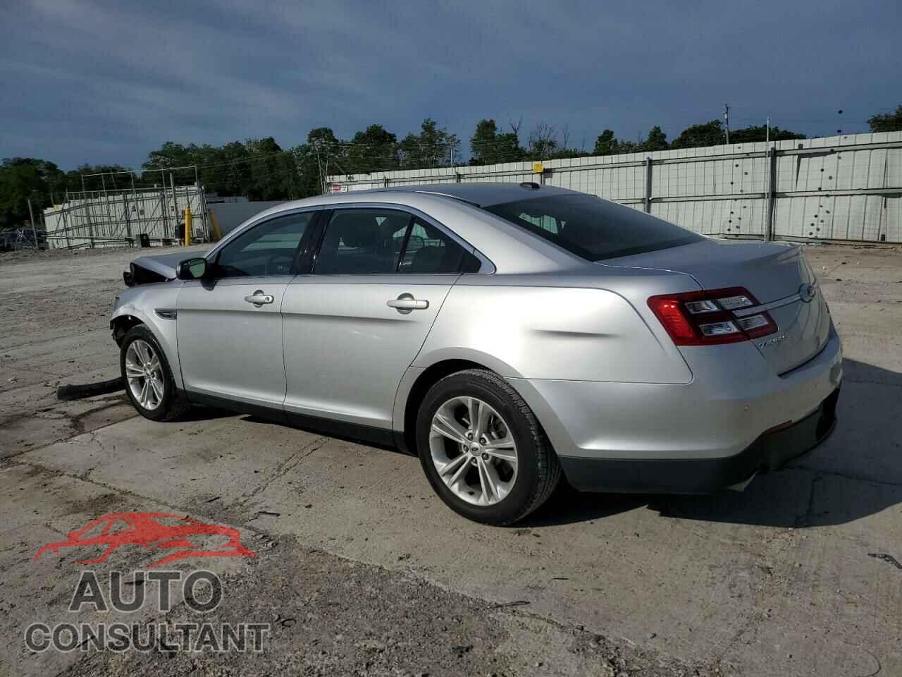 FORD TAURUS 2016 - 1FAHP2E83GG144304