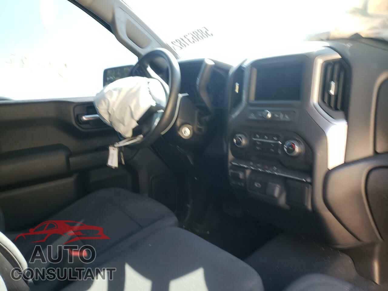 CHEVROLET SILVERADO 2019 - 1GCRYCEF4KZ325943