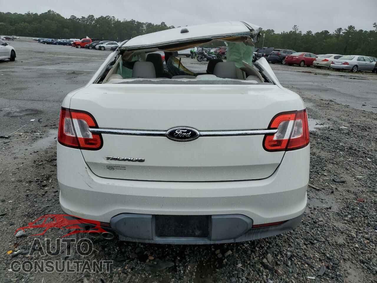 FORD TAURUS 2011 - 1FAHP2DW0BG121071