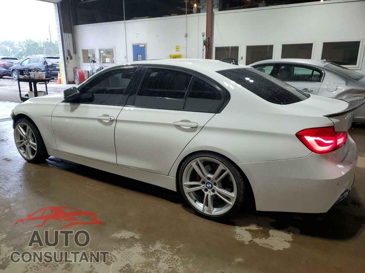 BMW 3 SERIES 2016 - WBA8B7G54GNT14302