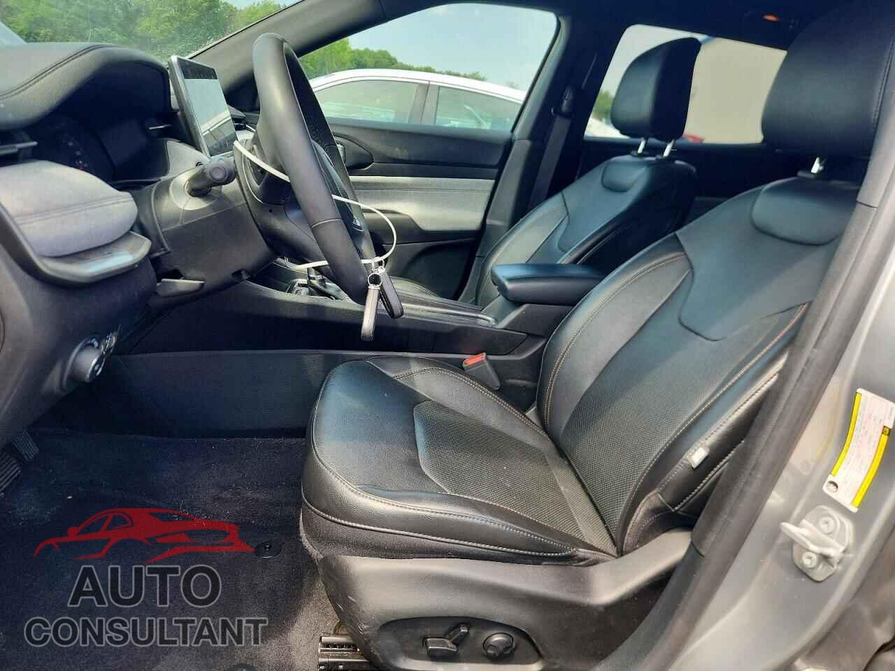 JEEP COMPASS 2023 - 3C4NJDFNXPT560408