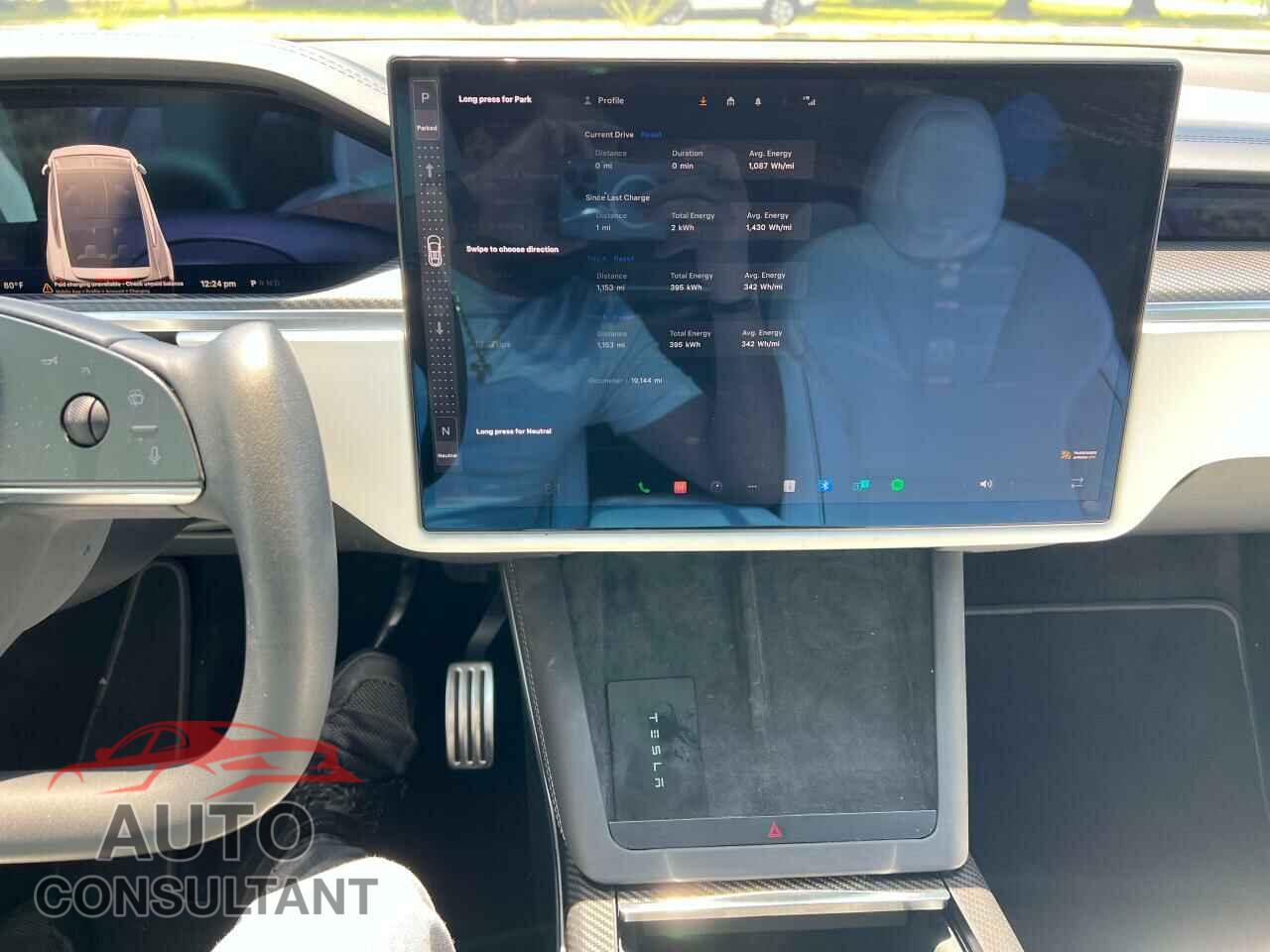TESLA MODEL X 2022 - 7SAXCBE6XNF331503