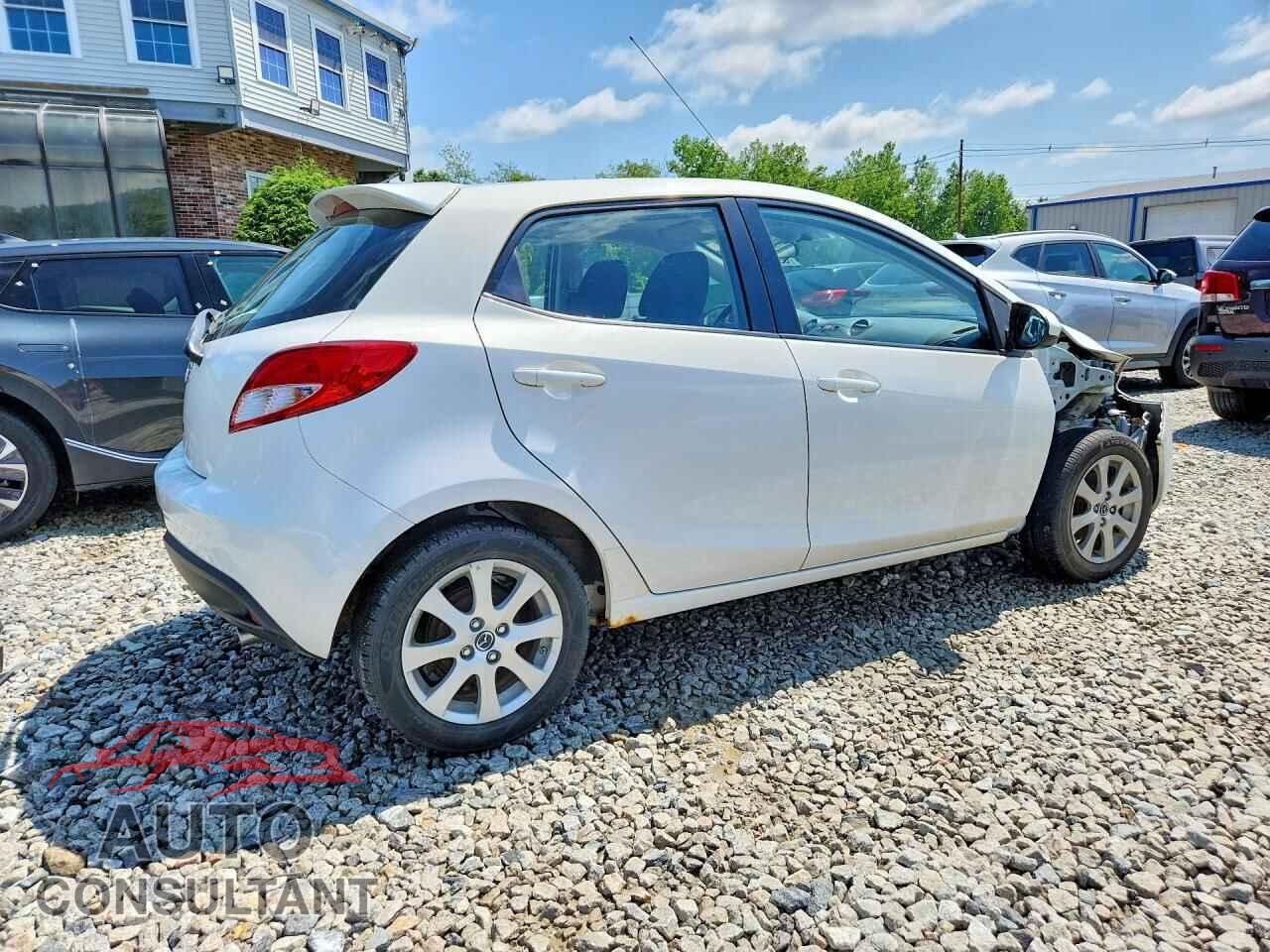 MAZDA 2 2013 - JM1DE1LZ1D0165578