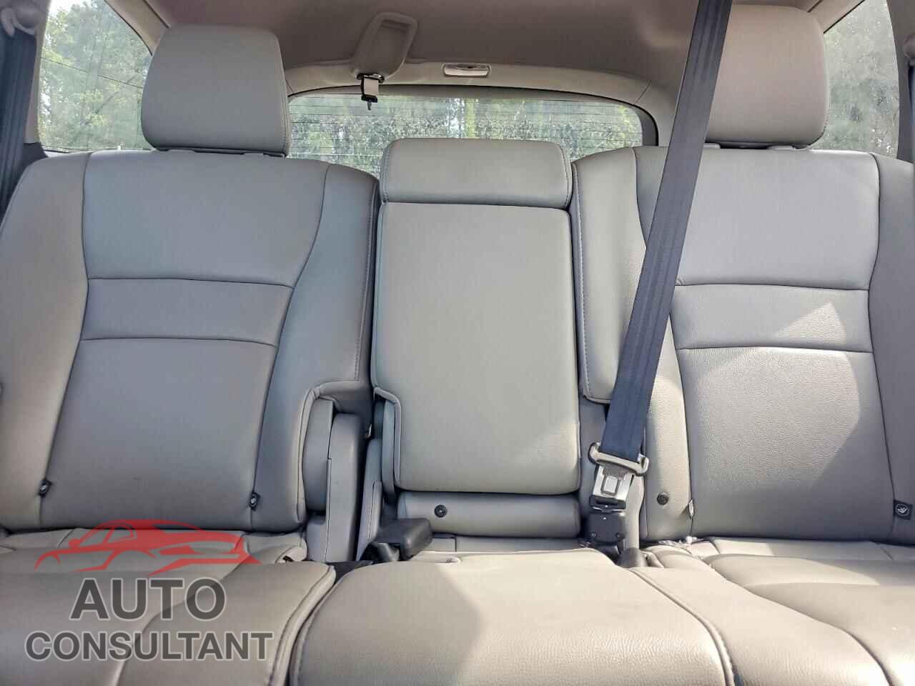 HONDA PILOT 2016 - 5FNYF5H53GB041409