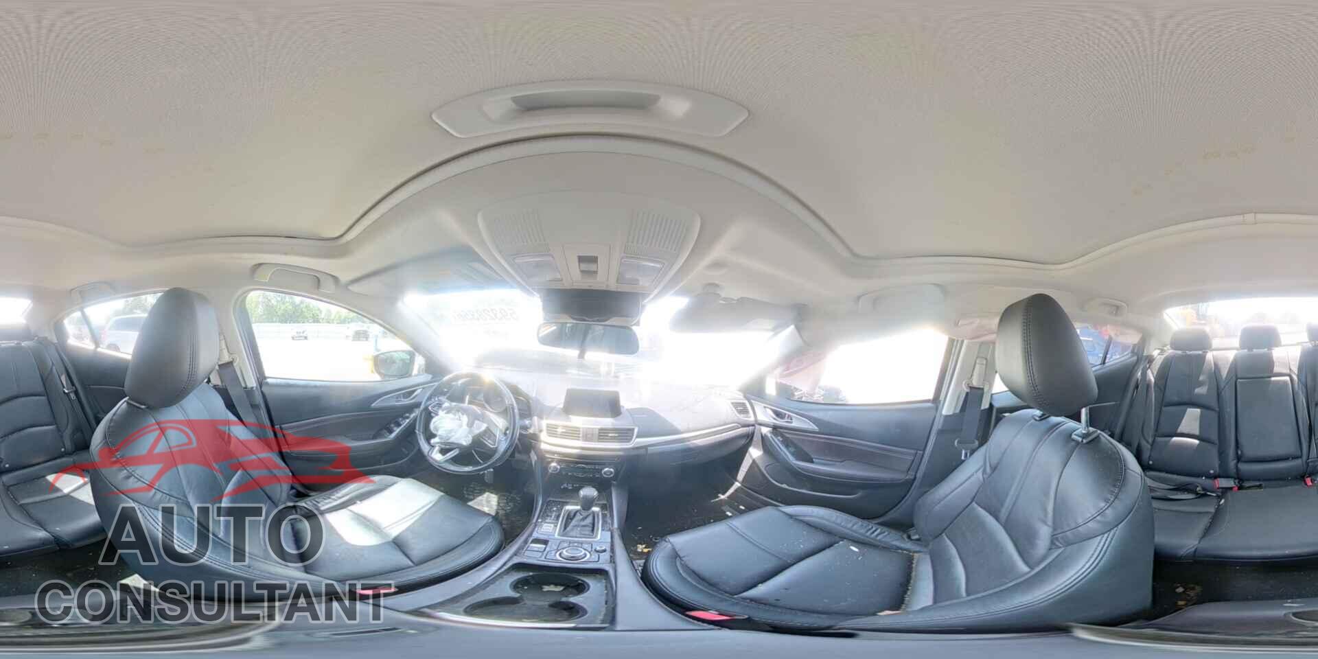 MAZDA 3 2017 - 3MZBN1V79HM104076