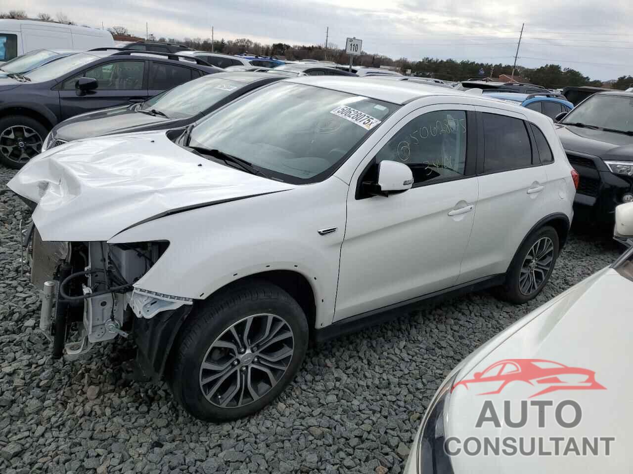 MITSUBISHI OUTLANDER 2018 - JA4AP3AU6JU017098