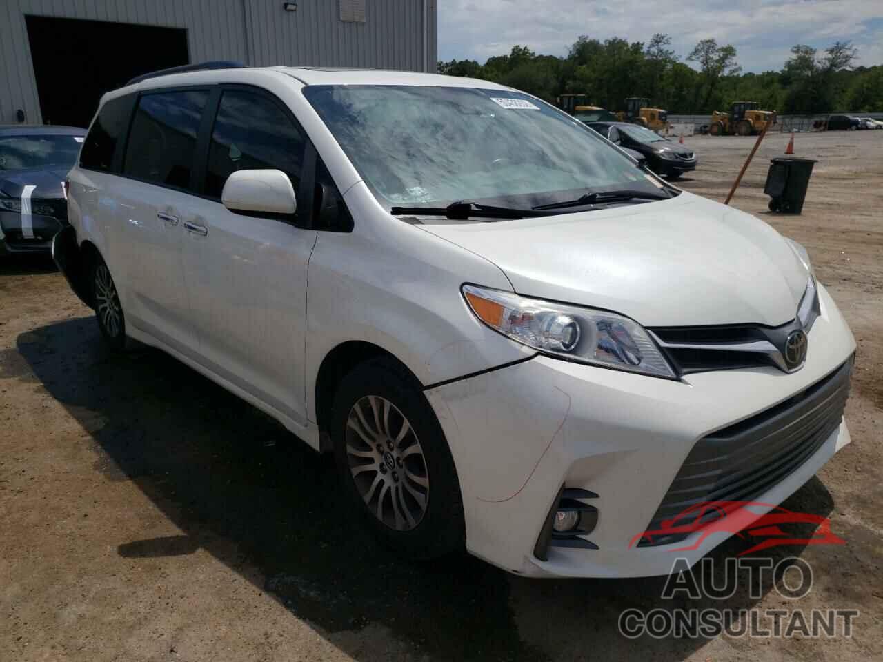 TOYOTA SIENNA 2018 - 5TDYZ3DC6JS906621