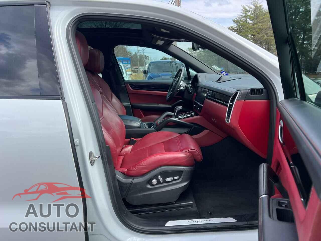 PORSCHE CAYENNE 2019 - WP1AA2AY7KDA07877