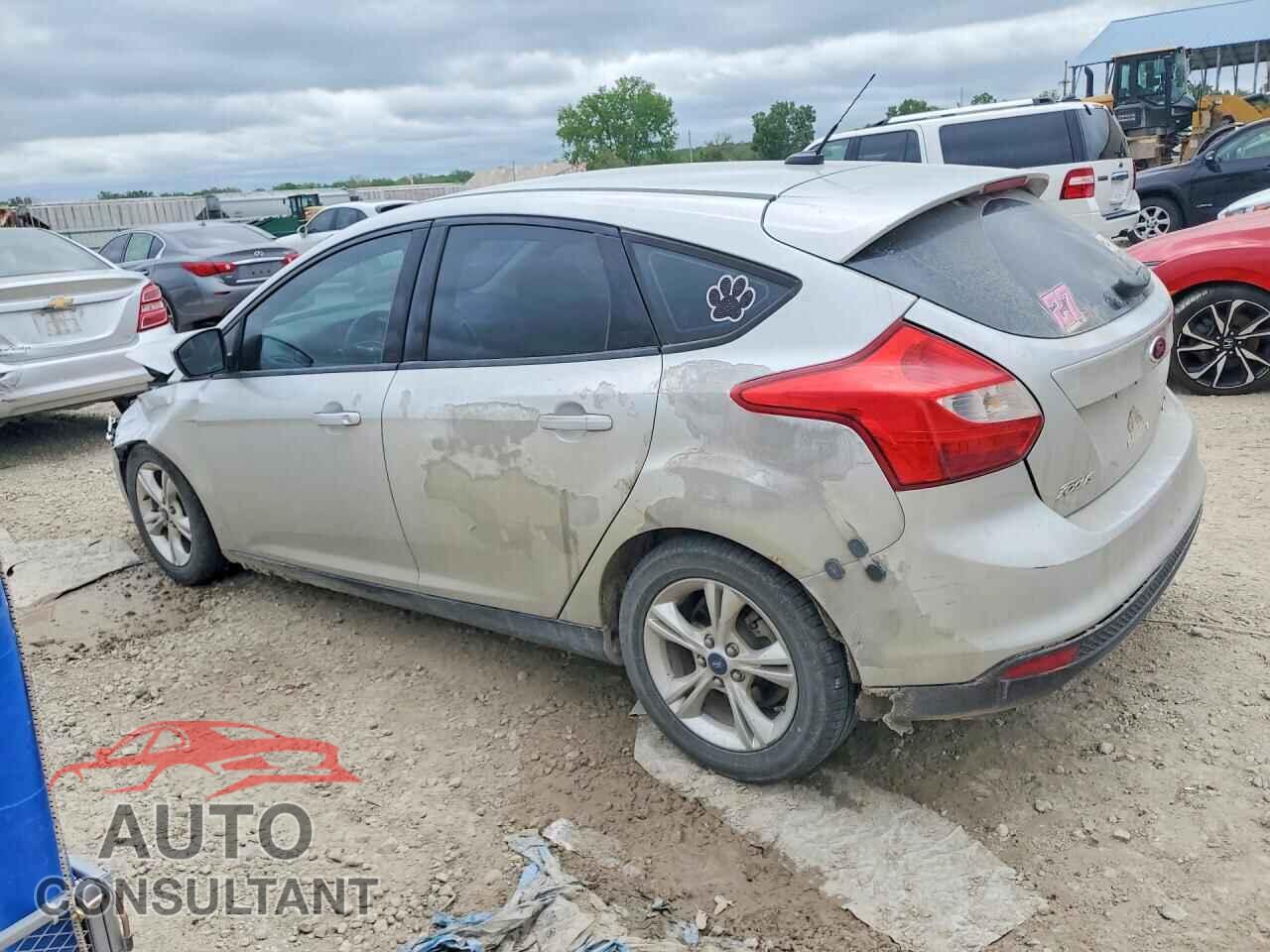 FORD FOCUS 2012 - 1FAHP3K29CL449667