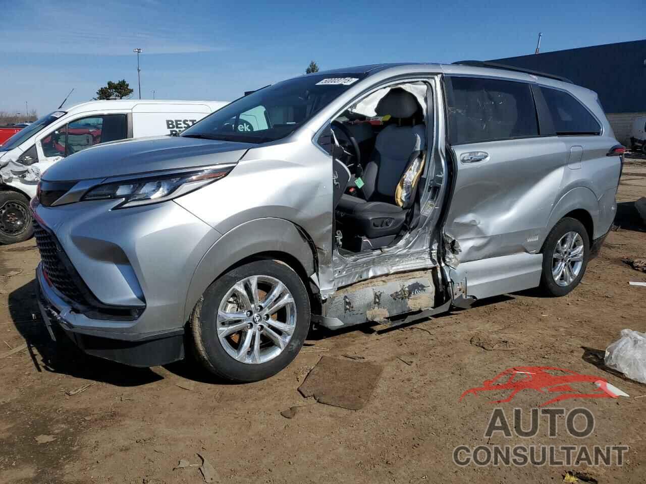 TOYOTA SIENNA 2023 - 5TDDSKFC2PS089148