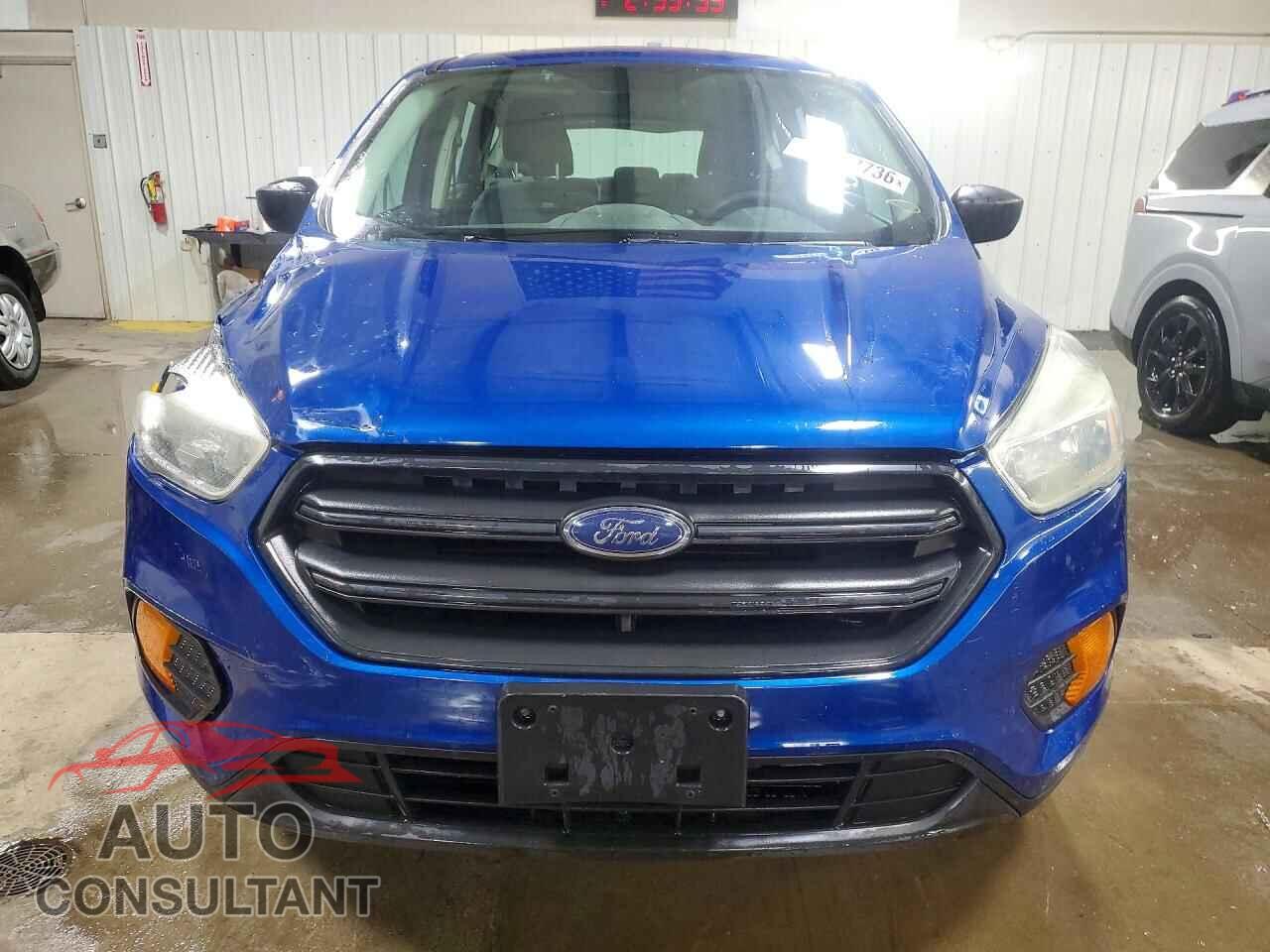 FORD ESCAPE 2017 - 1FMCU0F71HUD06131