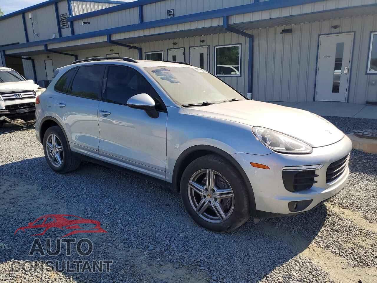 PORSCHE CAYENNE 2016 - WP1AA2A21GLA10136