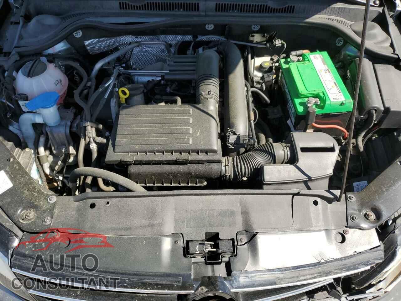VOLKSWAGEN JETTA 2017 - 3VWDB7AJ4HM243621