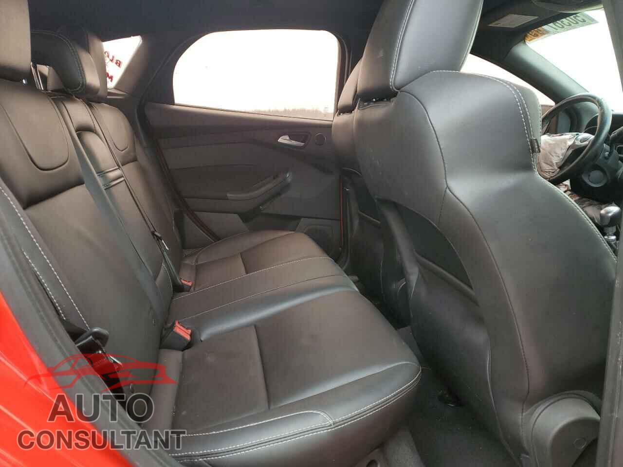 FORD FOCUS 2014 - 1FADP3L92EL397487