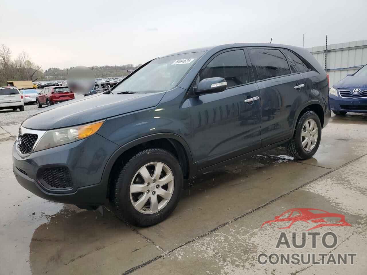 KIA SORENTO 2011 - 5XYKT3A12BG028663