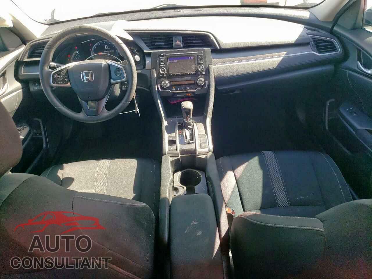 HONDA CIVIC 2019 - 2HGFC2F68KH606218