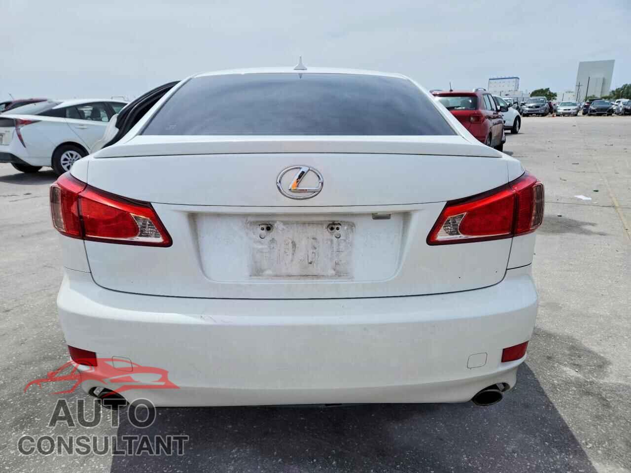 LEXUS IS 2012 - JTHBF5C20C5163576