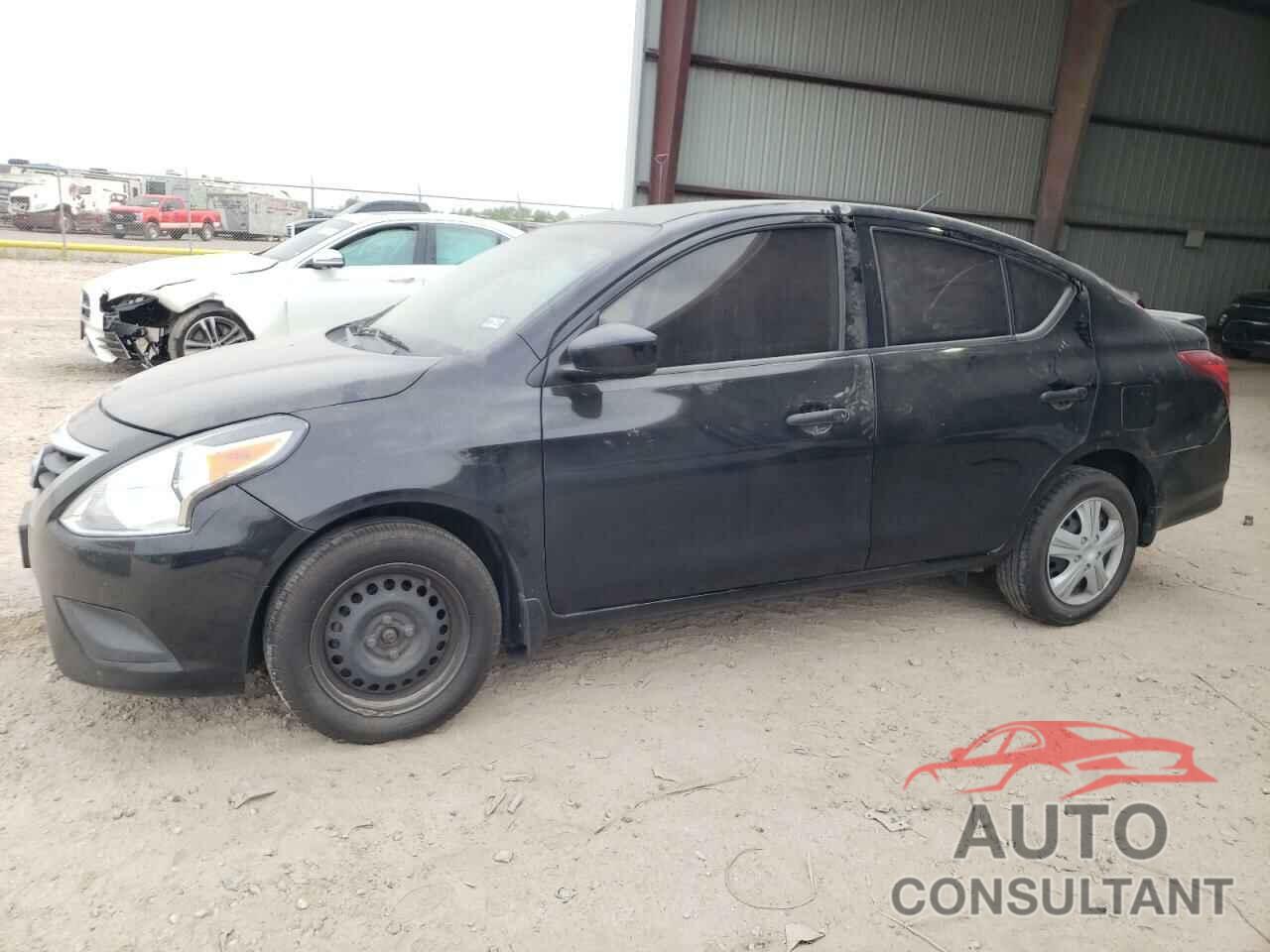 NISSAN VERSA 2018 - 3N1CN7AP0JL806673