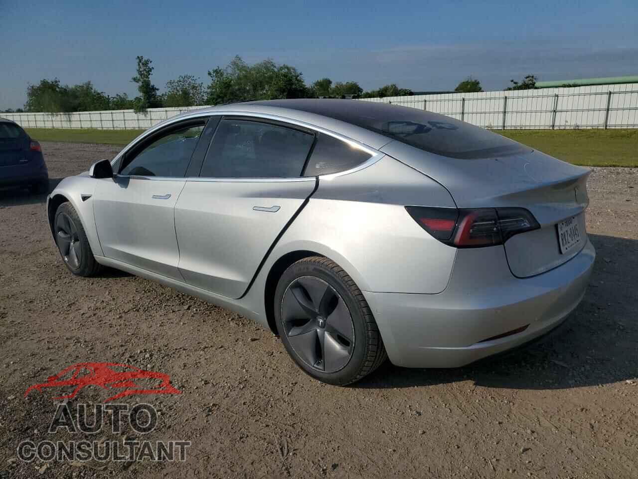 TESLA MODEL 3 2018 - 5YJ3E1EA3JF037536